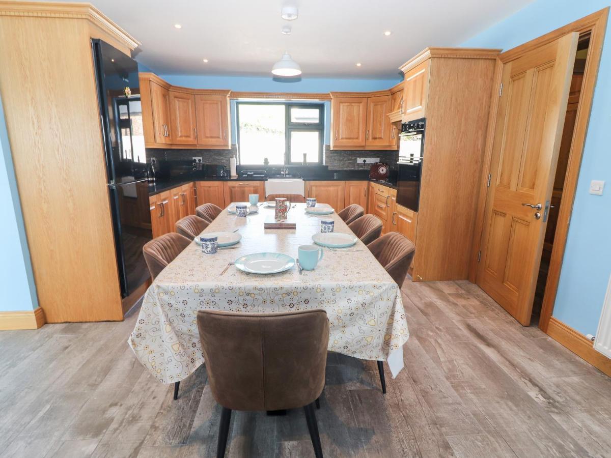 Lack Cottage ترالي المظهر الخارجي الصورة