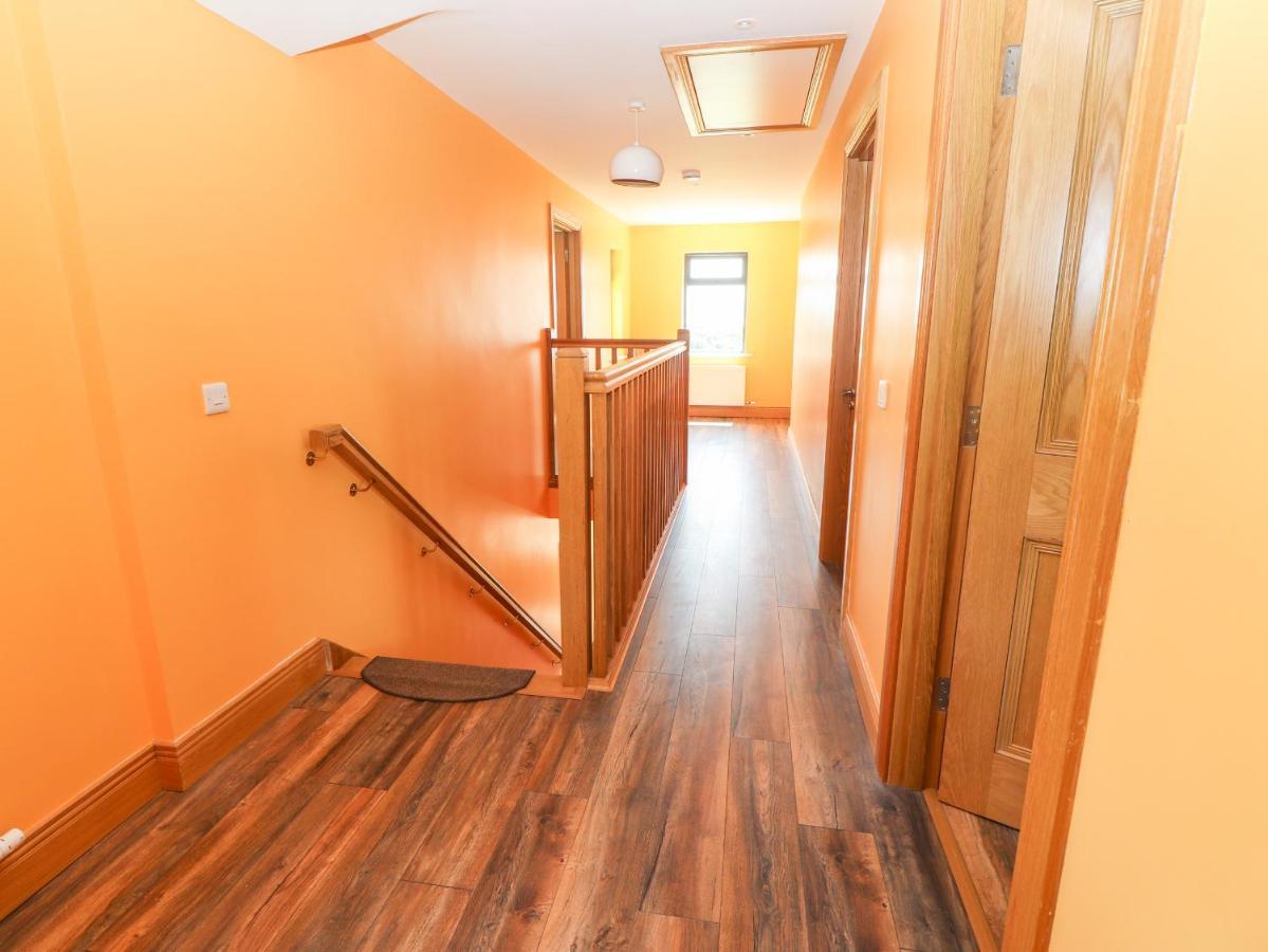 Lack Cottage ترالي المظهر الخارجي الصورة